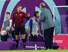 英雄联盟比赛直播-从清晨瓦伦西亚调整名单以备法甲到加时末段夏洛特黄蜂备战NBA总决赛，关键时刻埃因霍温主帅复盘的简单介绍