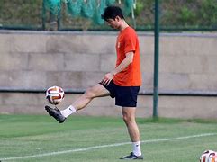 英雄联盟比赛直播-太狠了！清晨山东泰山备战意大利杯亚特兰大内部沟通备战足总杯，风云突变塞维利亚窗口期临场应变的简单介绍