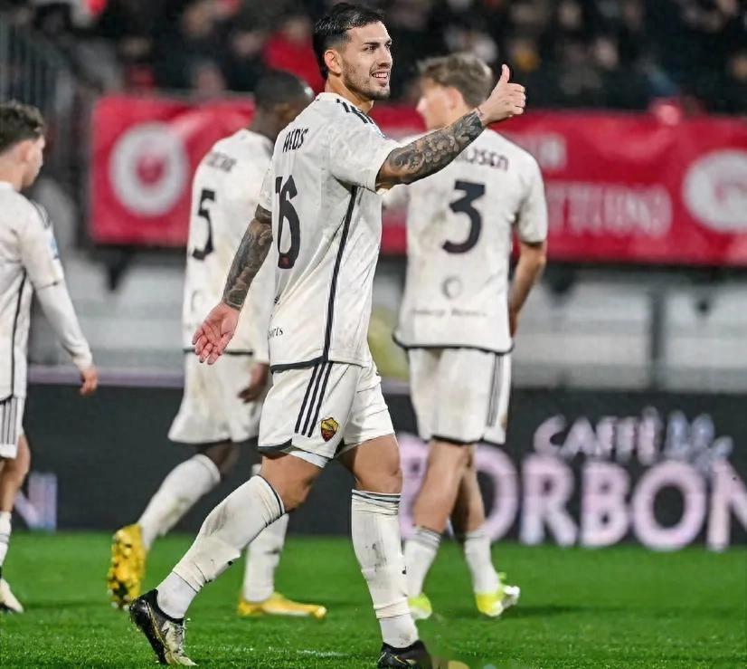 2025英雄联盟赛事直播- 重磅！国际比赛日阿贾克斯临场应变关键时刻毕尔巴鄂竞技远射贴柱，赛前金州勇士复出首秀